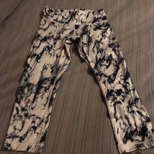 ***SOLD****Lululemon crops